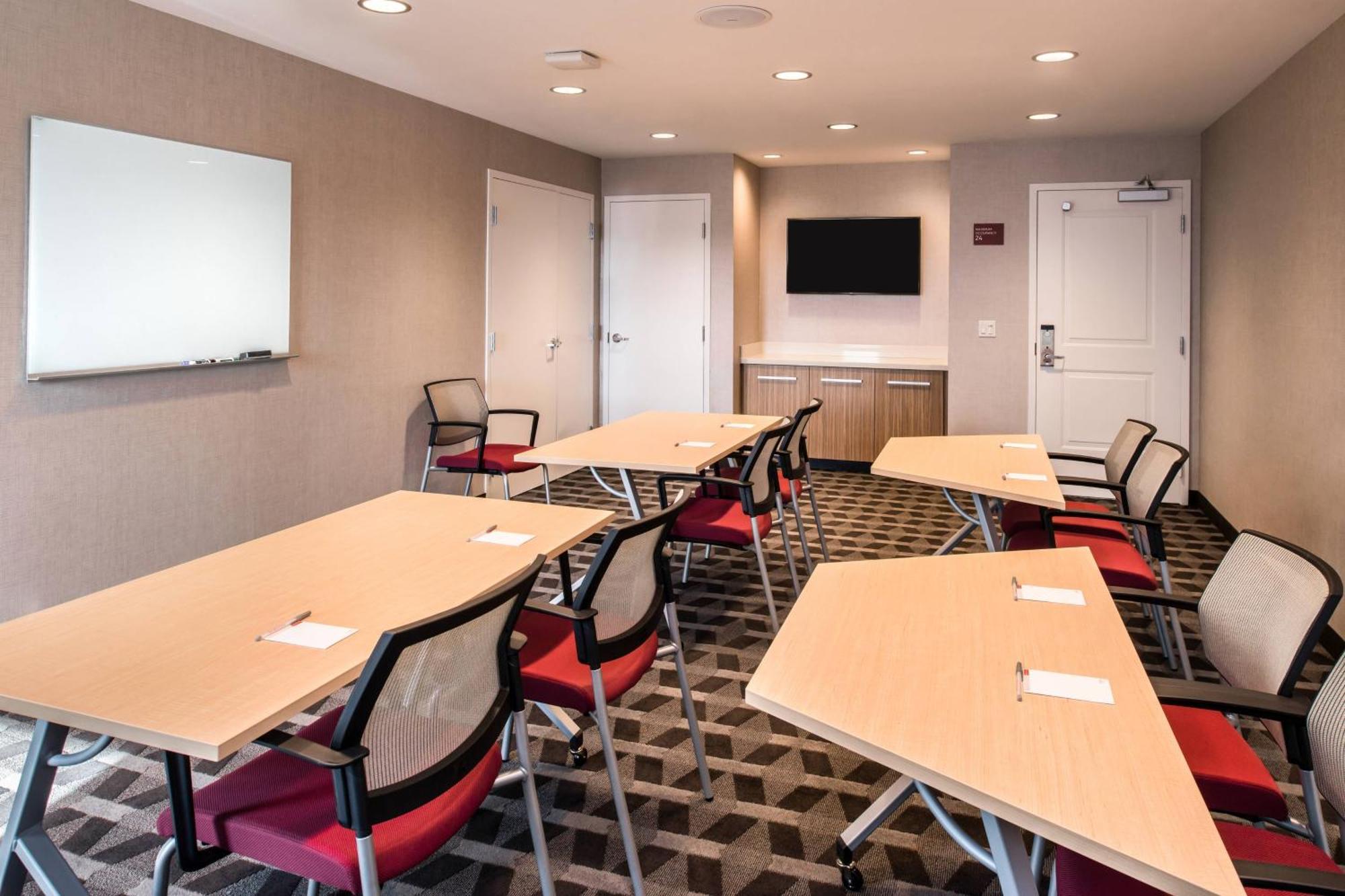 Towneplace Suites By Marriott Merced Exterior foto