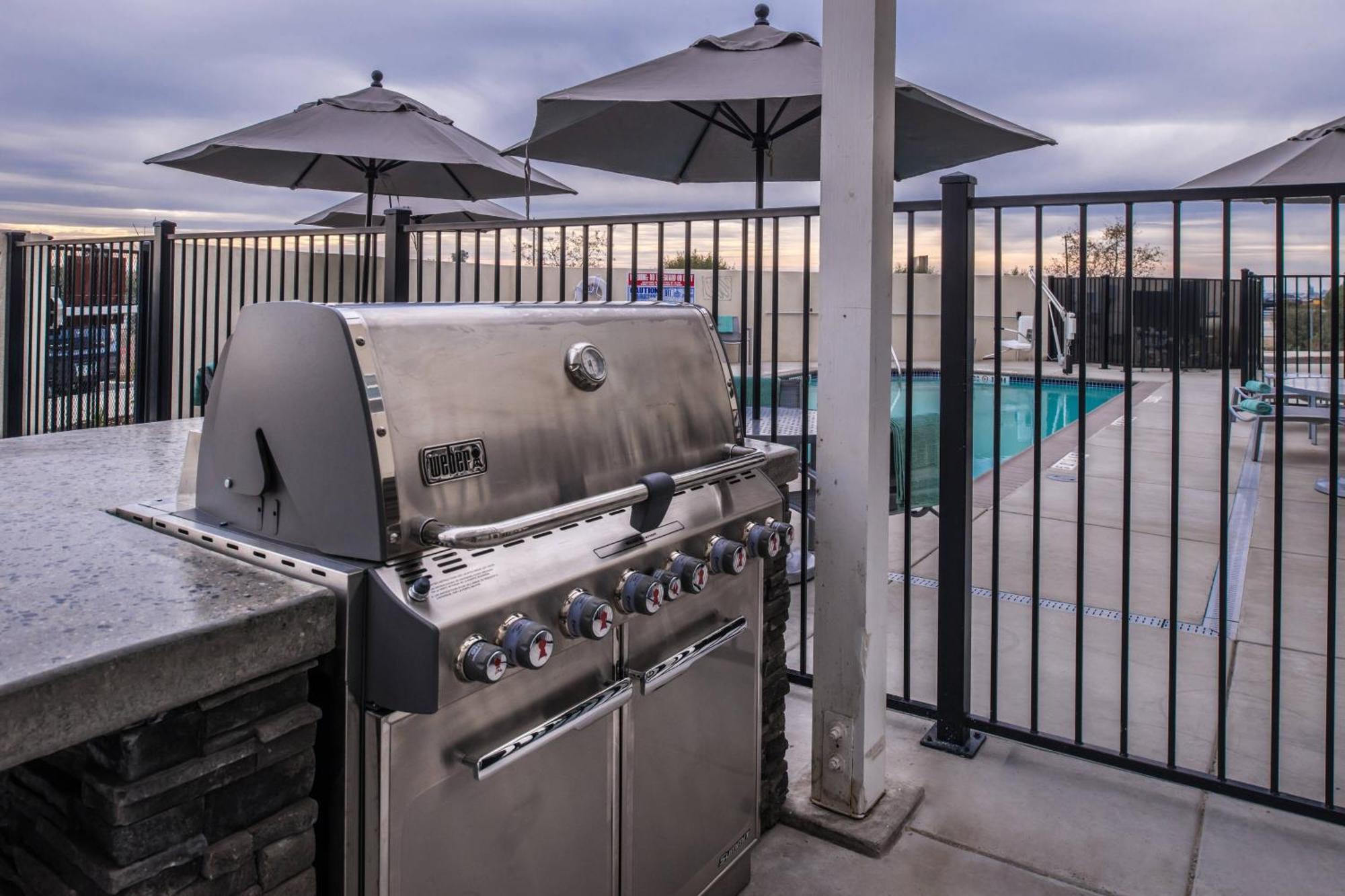 Towneplace Suites By Marriott Merced Exterior foto