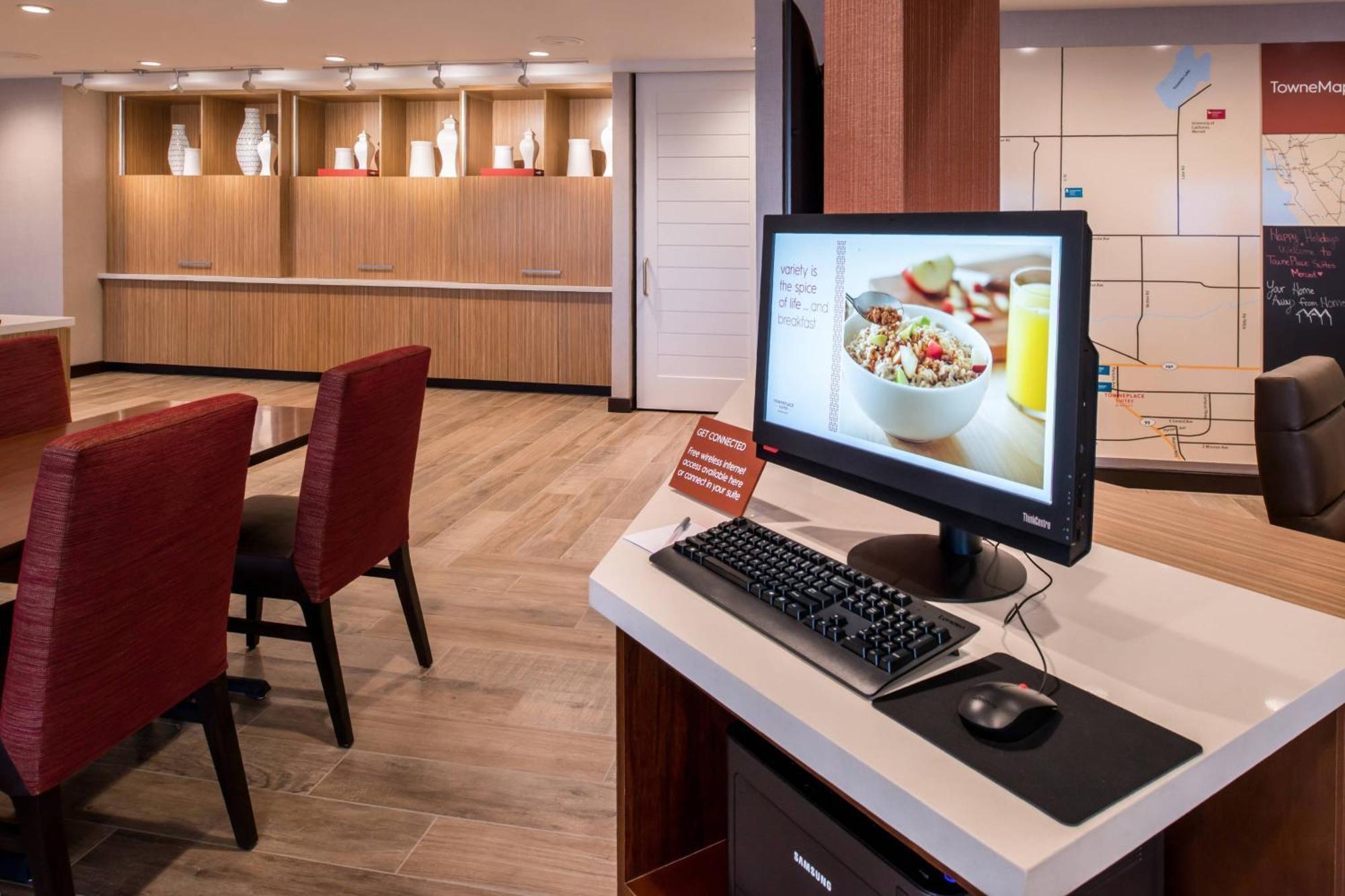 Towneplace Suites By Marriott Merced Exterior foto